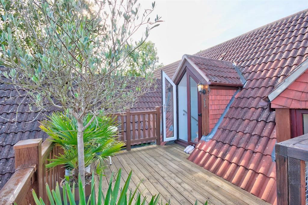 036 roof terrace.jpg