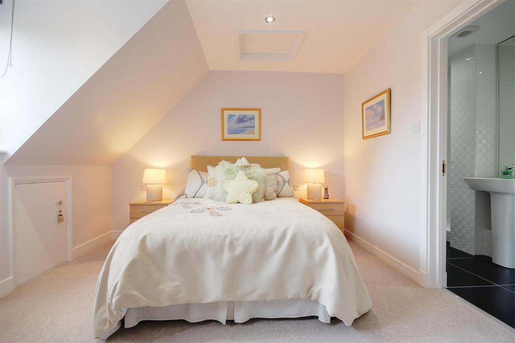 020 bedroom two.jpg