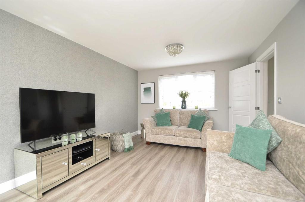 Red Deer Road, Radbrook, Shrewsbury 3 bed semidetached house £349,950