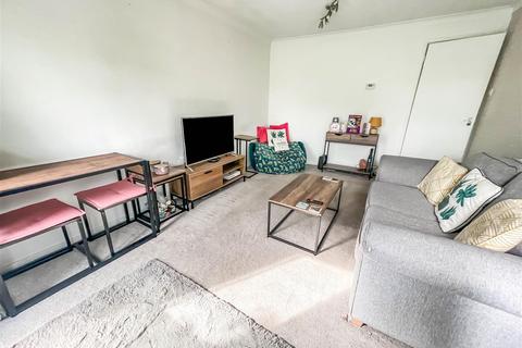 11 Abbotts Walk, Wolston, Coventry, CV8 3JS