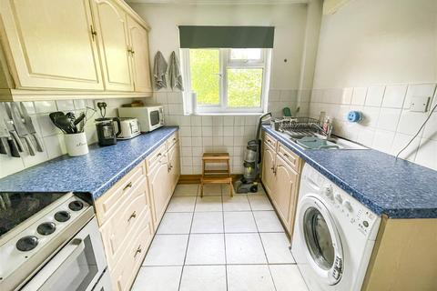 11 Abbotts Walk, Wolston, Coventry, CV8 3JS
