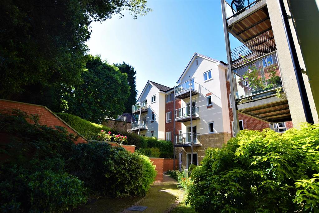 Adlington House, Slade Road, Portishead 2 bed retirement property £