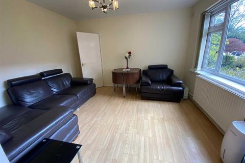 1 bedroom flat to rent, Ashton Court, 60 Moss Lane, Sale