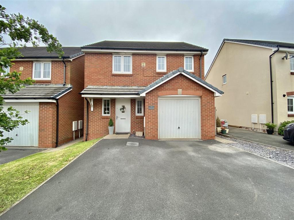 Heol Waungron, Carway, Kidwelly 3 bed detached house £199,995