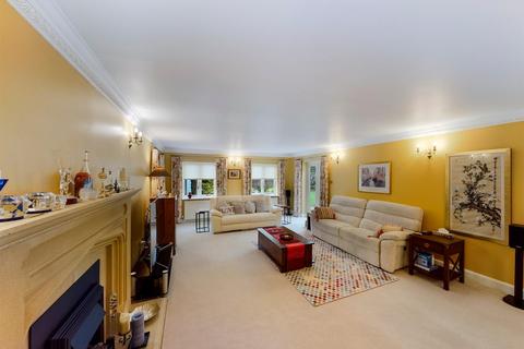 30 Augusta Avenue, Northampton, NN4 0XP