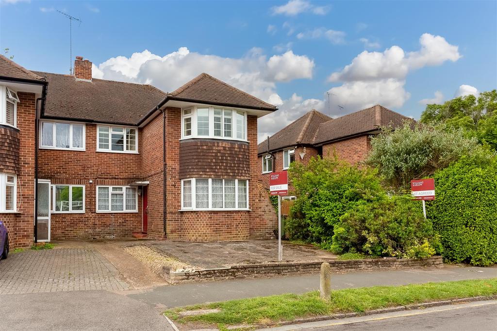 Kingsway Road, Cheam 2 bed £400,000