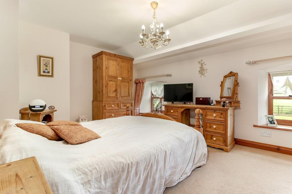 Master Bedroom - A.jpg