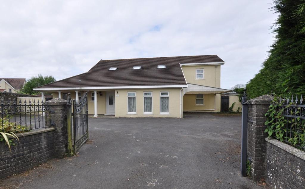 Crofty, Salem Road, St. Clears... 4 bed house £395,000