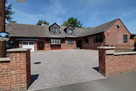 5 bedroom detached house for sale - Louviers Way, Old Town, Swindon, SN1