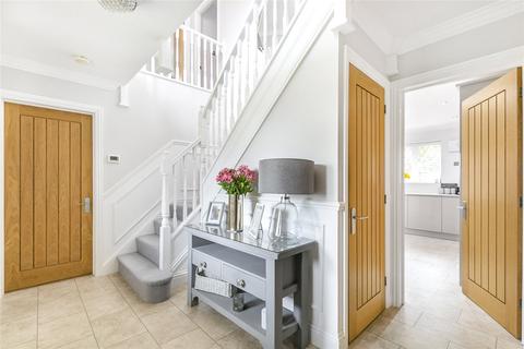18 Poets Gate, Cheshunt, Waltham Cross, EN7 6SB