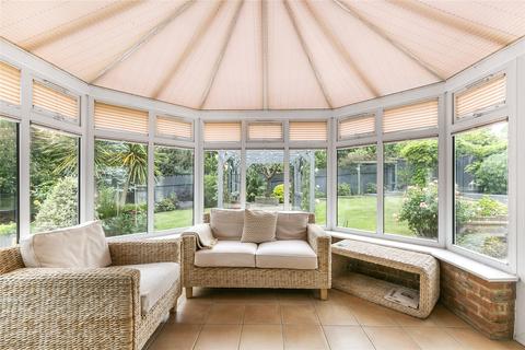 18 Poets Gate, Cheshunt, Waltham Cross, EN7 6SB
