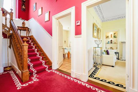 Thornhill Ferntower Road, Crieff, PH7 3BX