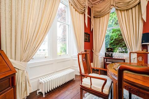 Thornhill Ferntower Road, Crieff, PH7 3BX