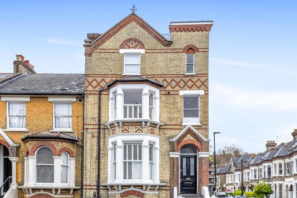 Elm Park, Brixton 2 bed flat £475,000