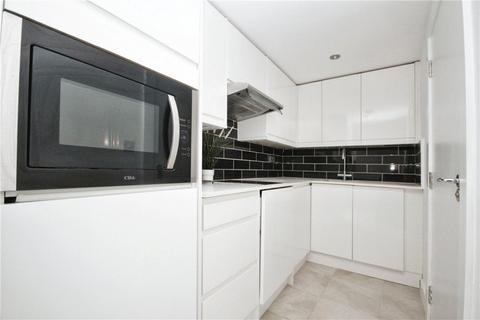 Studio to rent, Leigham Court Road, London, SW16