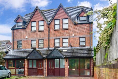 4 bedroom townhouse for sale - Cuthbert Gardens, South Norwood