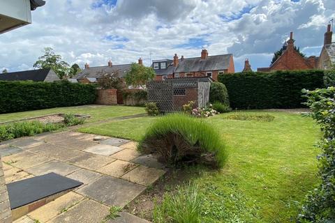 14 Ash Lane, Collingtree, Northampton, NN4 0ND