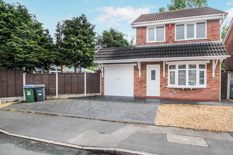 3 bedroom detached house for sale - Christine Close, Tipton, DY4
