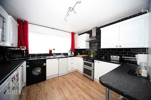 7 Alfriston Close, Luton, LU2 8QZ