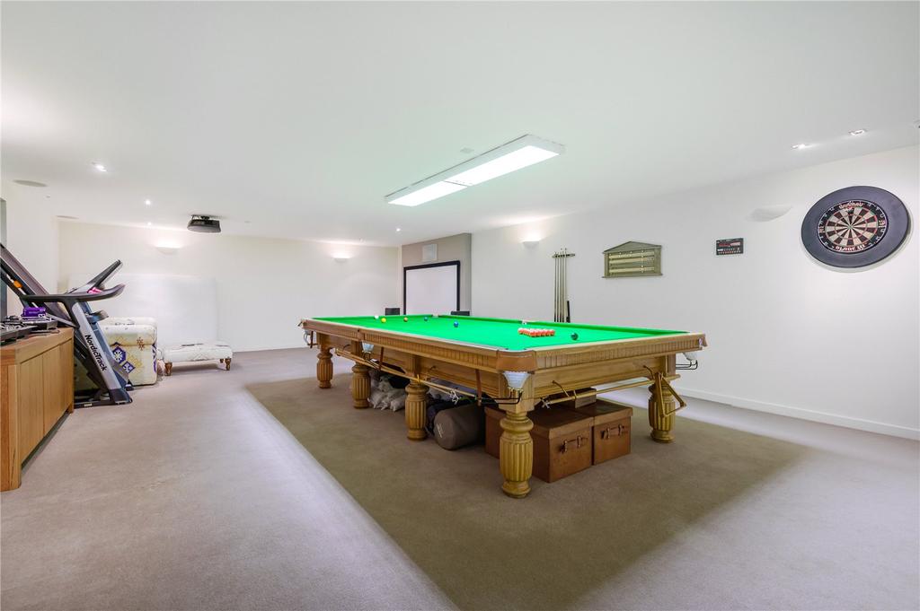 Cinema/Games Room