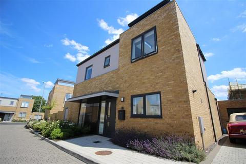 3 bedroom detached house for sale, Lockyer Mews, Canterbury