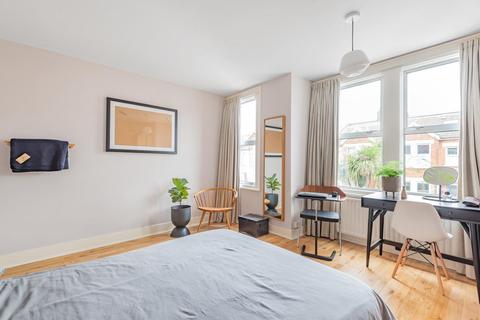 17 Croft Road, Bromley, BR1 4DR