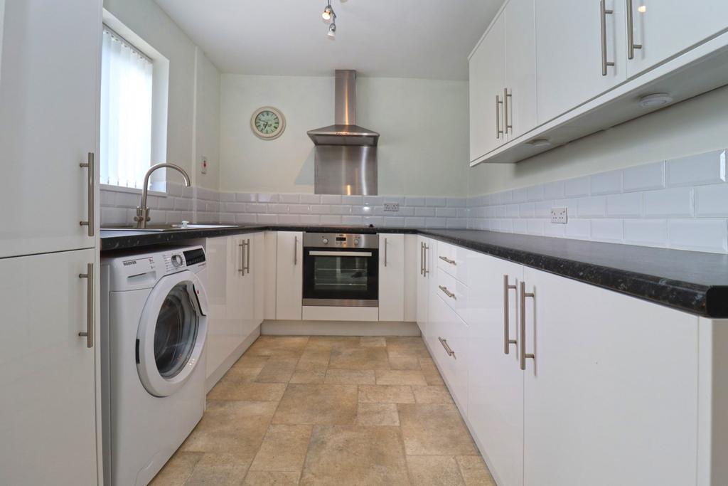 Main Street, Great Kelk, YO25 8HW 3 bed semidetached house £250,000