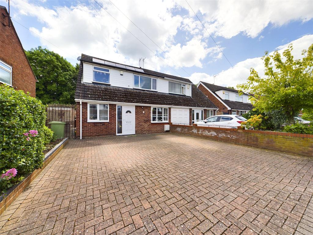 Martindale Road, Churchdown, Gloucester, GL3 3 bed semidetached house