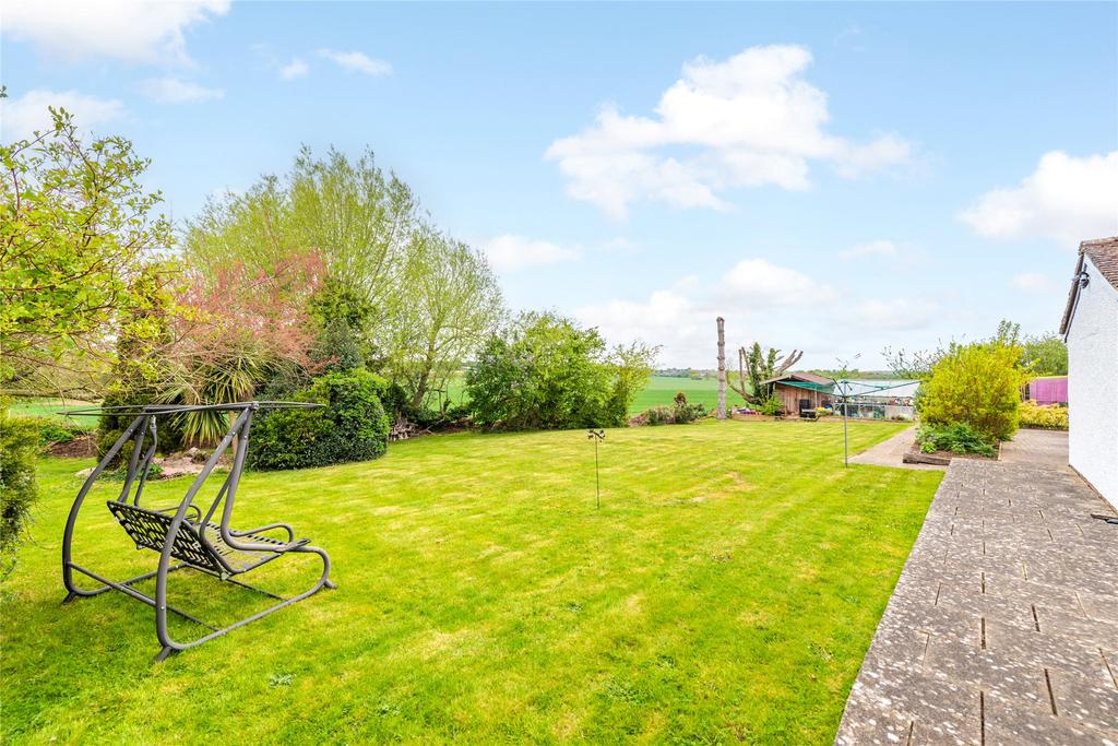 New Road, Maulden, Bedfordshire, MK45 5 bed detached house £1,000,000