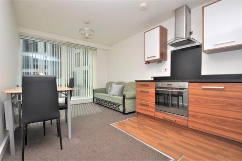 2 bedroom ground floor flat to rent - The Gatehaus, Leeds Road, Bradford, West Yorkshire, BD1 5BQ