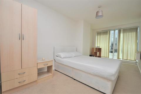 2 bedroom ground floor flat to rent - The Gatehaus, Leeds Road, Bradford, West Yorkshire, BD1 5BQ