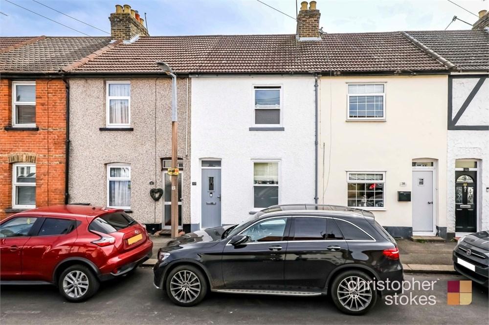 Dewhurst Road, Cheshunt, EN8 2 bed terraced house £375,000