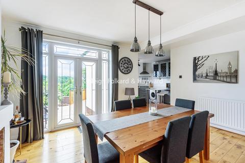 14 Keswick Road, West Wickham, BR4 9AT