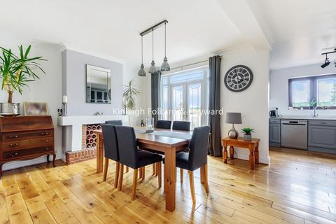 14 Keswick Road, West Wickham, BR4 9AT