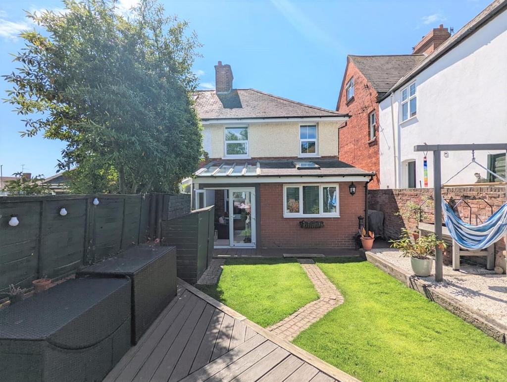 Milton Road, Weymouth 3 bed semidetached house for sale £350,000