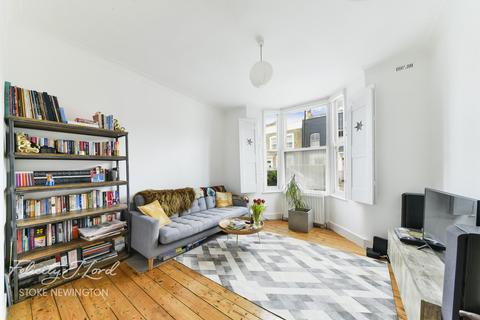 53b Defoe Road, London, N16 0EH