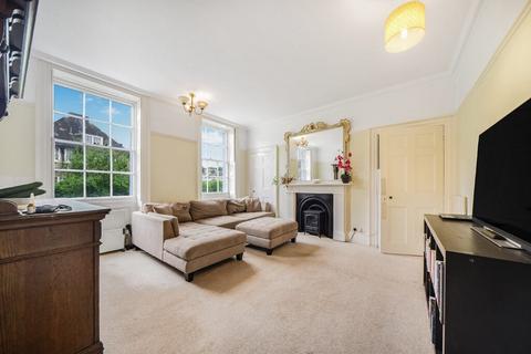 28 Gloucester Circus, London, SE10 8RY