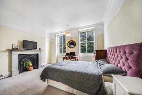 28 Gloucester Circus, London, SE10 8RY