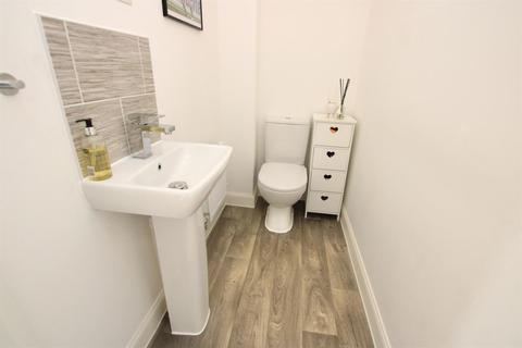 22 Rhondda Vale, Aylesham, Canterbury, CT3 3LP