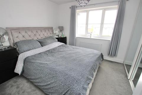 22 Rhondda Vale, Aylesham, Canterbury, CT3 3LP