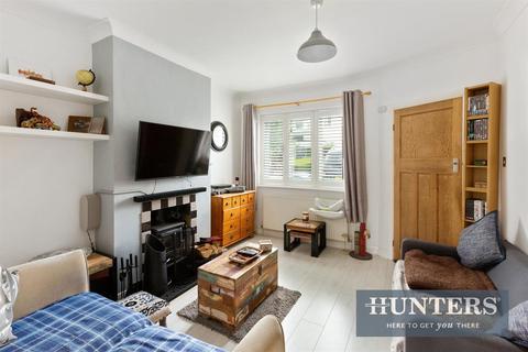 24 Ashby Avenue, Chessington, KT9 2BU