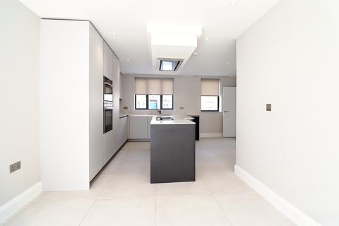 19 Sun Lane, London, SE3 8UG