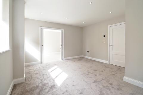 19 Sun Lane, London, SE3 8UG