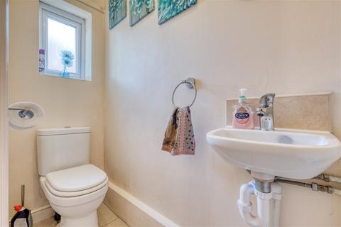 2 Blythe Close, Redditch, B97 5JU