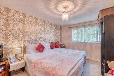 2 Blythe Close, Redditch, B97 5JU