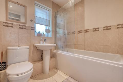 2 Blythe Close, Redditch, B97 5JU