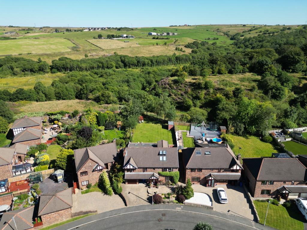 Jacks Key Drive, Darwen, BB3 4 bed detached house £490,000