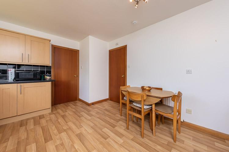 Breakfasting Kitchen