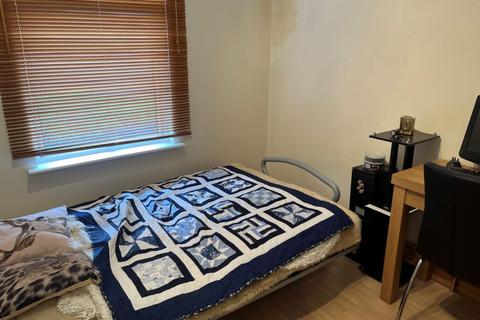 20 Bowden Road, Northampton, NN5 5LT