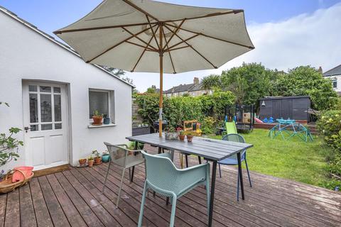 170 Broadfield Road, London, SE6 1TH